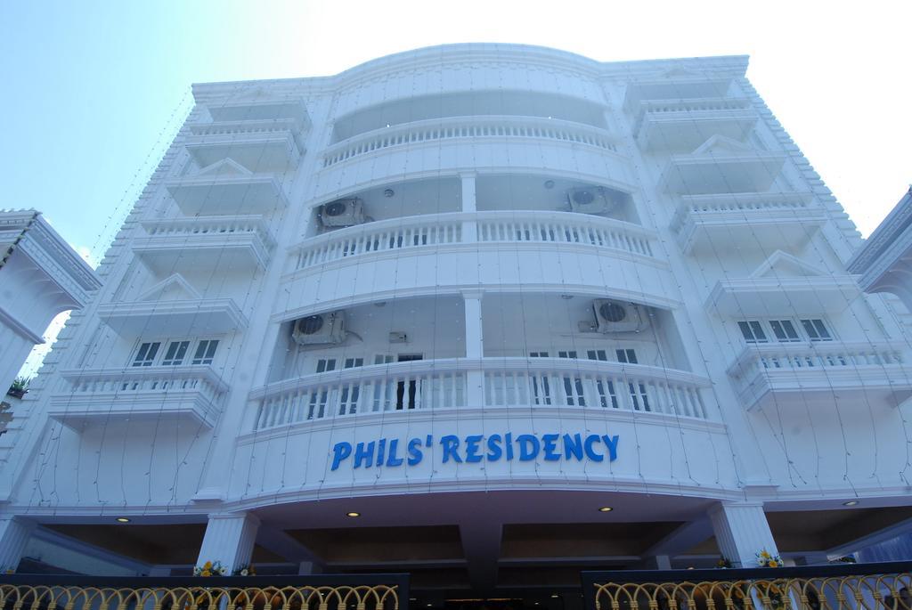 ฟิลส์ เรสิเดนซี Hotel Kochi ภายนอก รูปภาพ