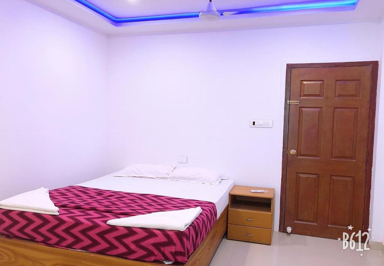 ฟิลส์ เรสิเดนซี Hotel Kochi ภายนอก รูปภาพ