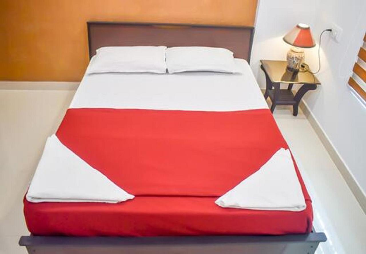 ฟิลส์ เรสิเดนซี Hotel Kochi ภายนอก รูปภาพ