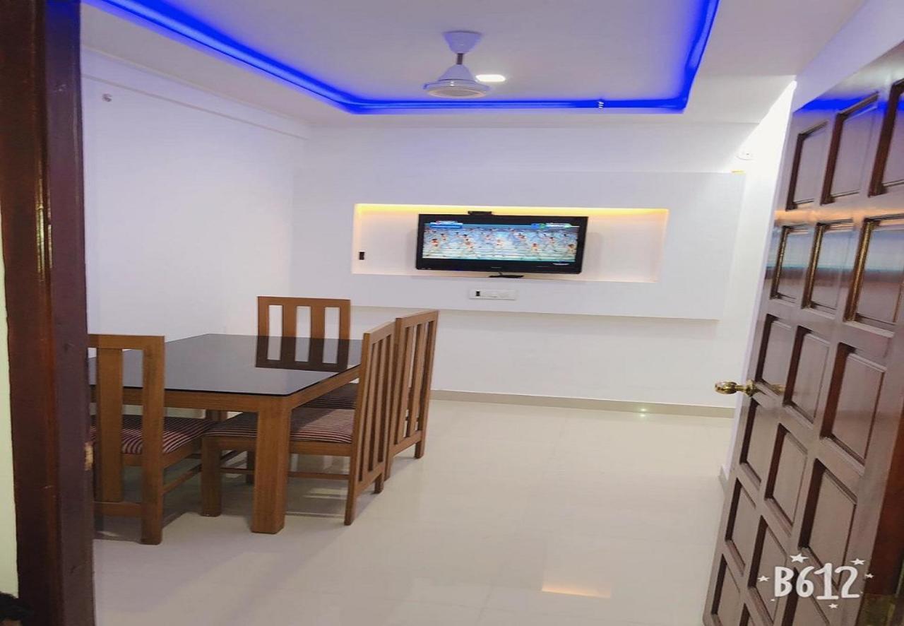 ฟิลส์ เรสิเดนซี Hotel Kochi ภายนอก รูปภาพ