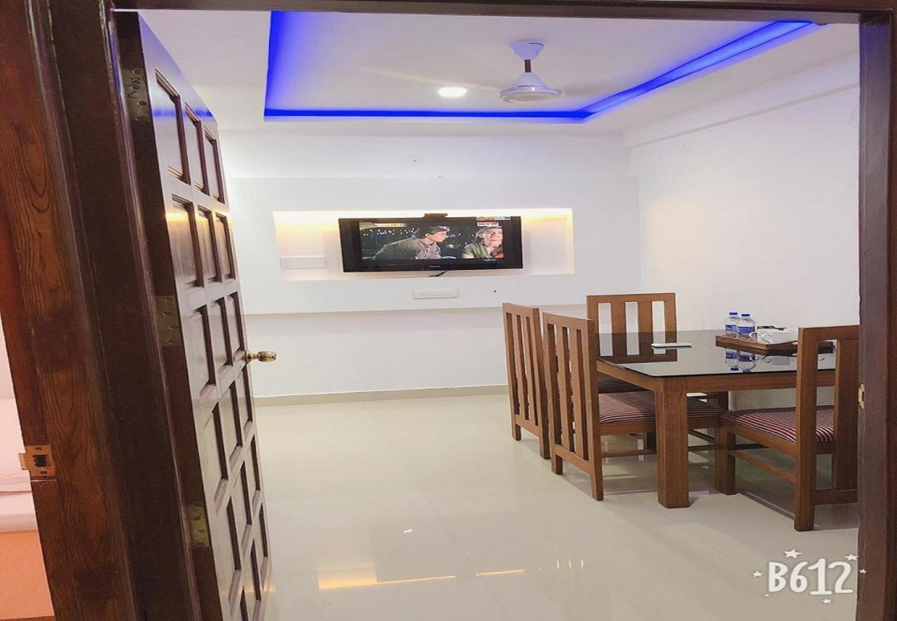 ฟิลส์ เรสิเดนซี Hotel Kochi ภายนอก รูปภาพ