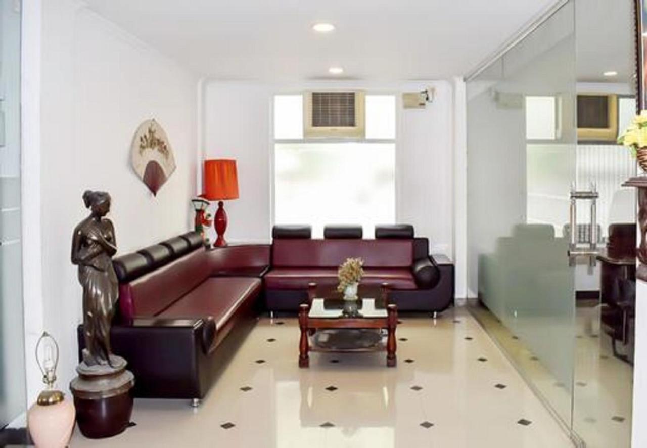 ฟิลส์ เรสิเดนซี Hotel Kochi ภายนอก รูปภาพ