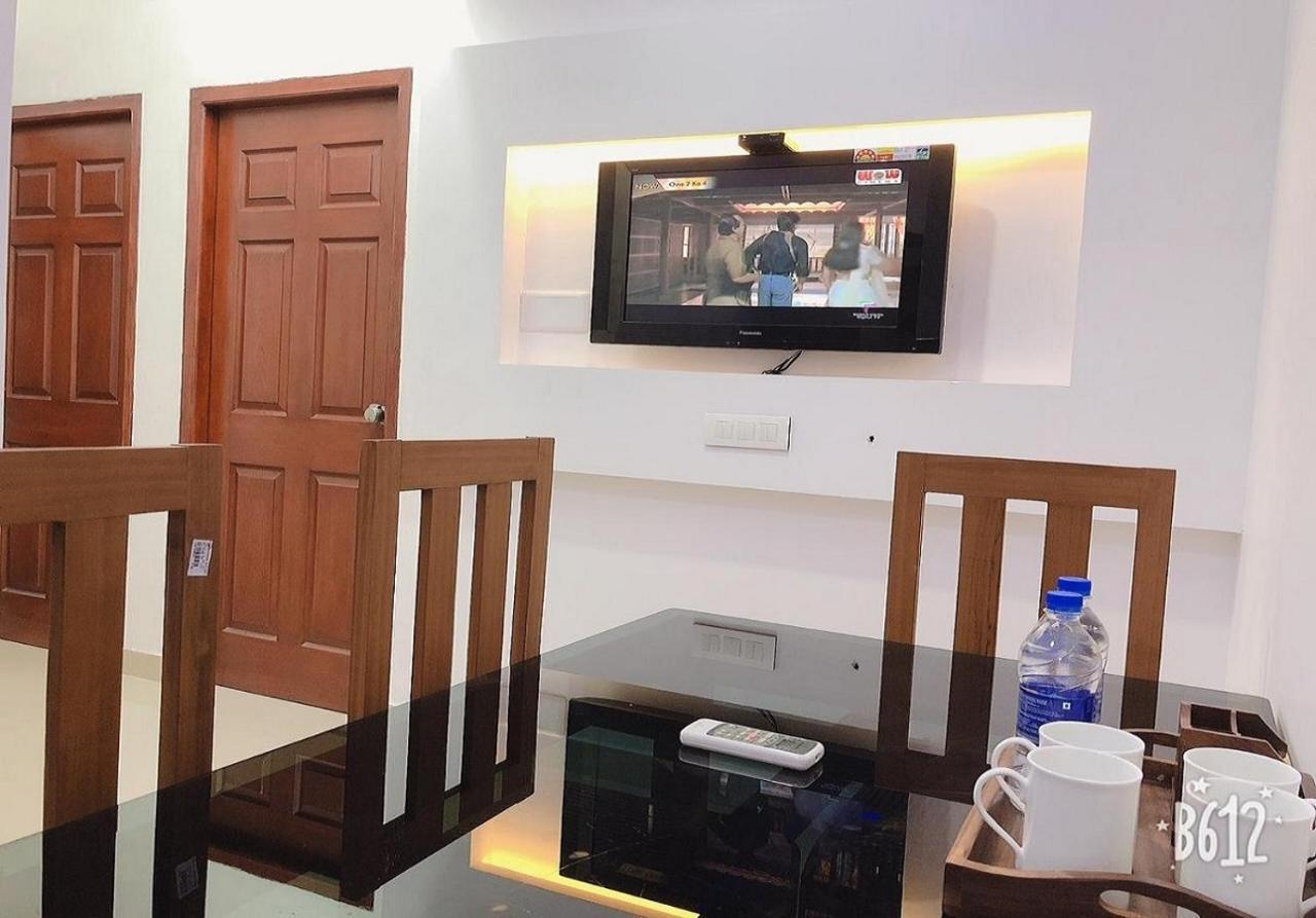 ฟิลส์ เรสิเดนซี Hotel Kochi ภายนอก รูปภาพ