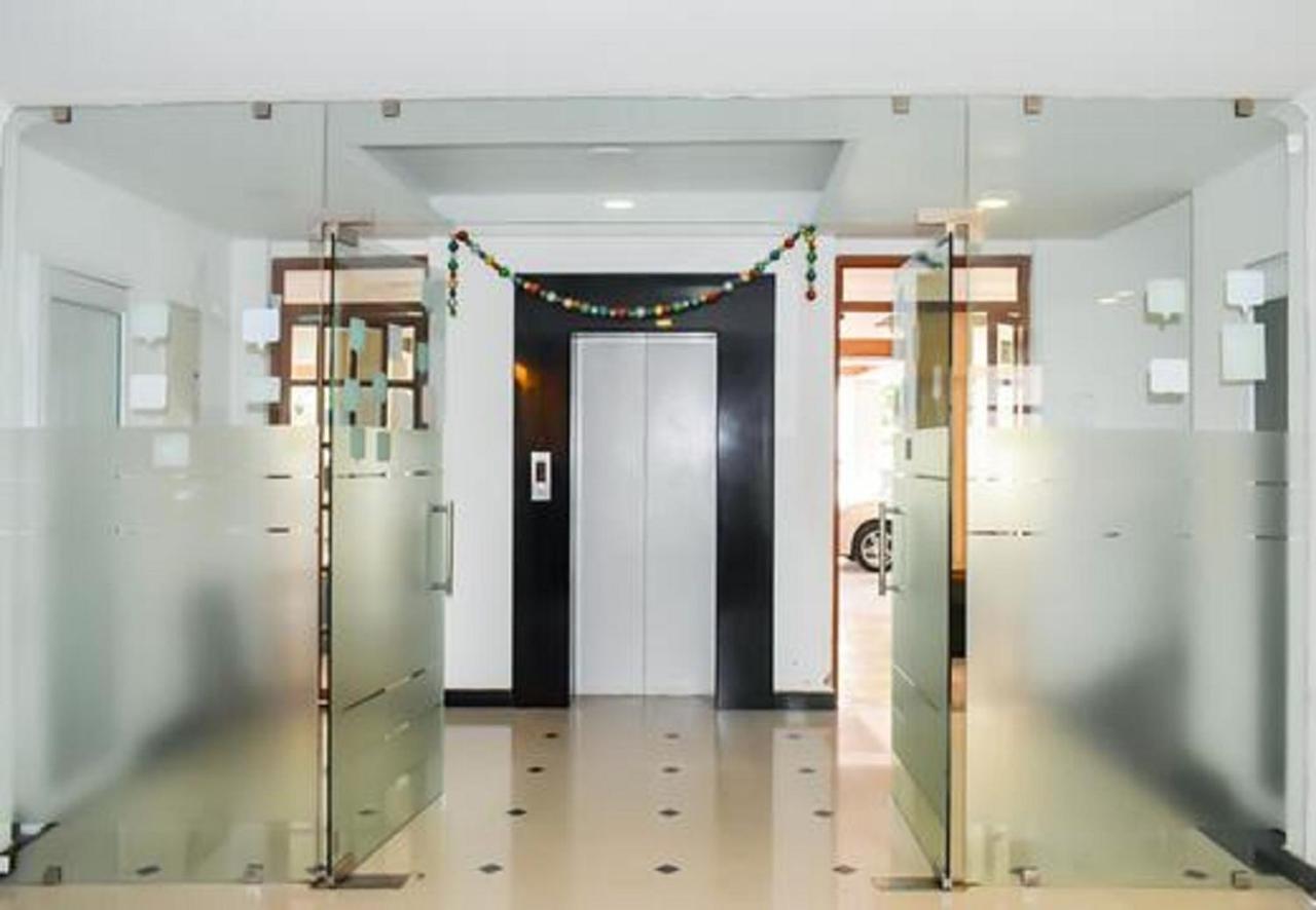 ฟิลส์ เรสิเดนซี Hotel Kochi ภายนอก รูปภาพ