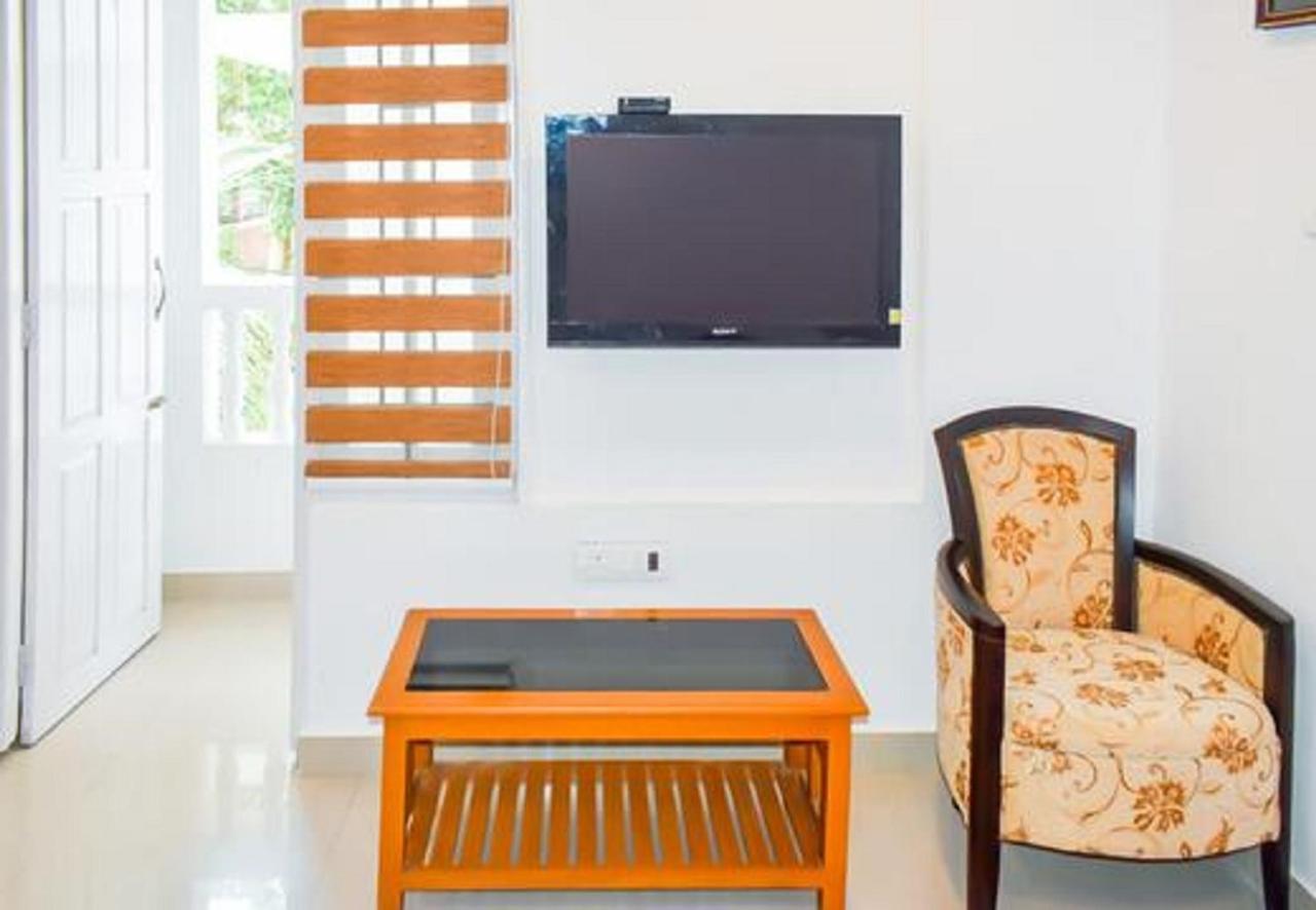 ฟิลส์ เรสิเดนซี Hotel Kochi ภายนอก รูปภาพ