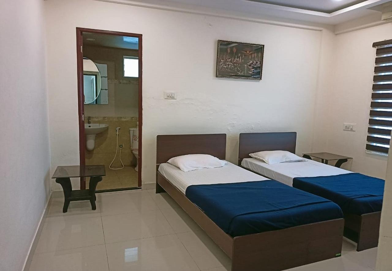 ฟิลส์ เรสิเดนซี Hotel Kochi ภายนอก รูปภาพ