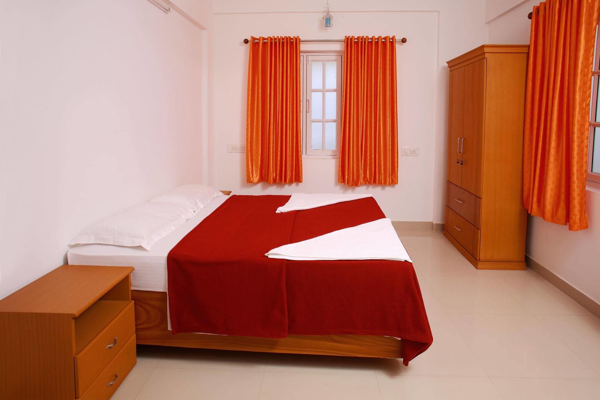 ฟิลส์ เรสิเดนซี Hotel Kochi ภายนอก รูปภาพ